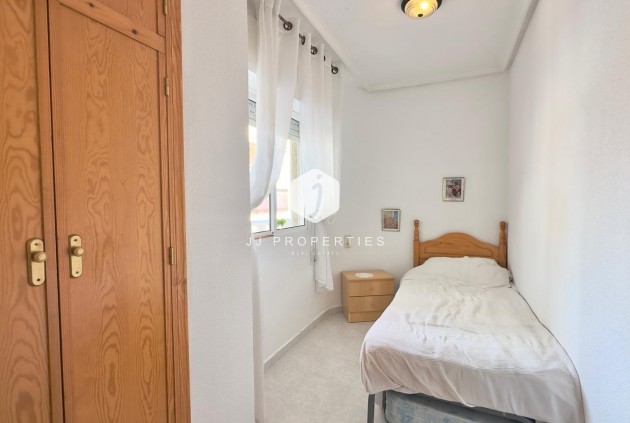 Resale - Apartment / flat -
Torrevieja - Acequion