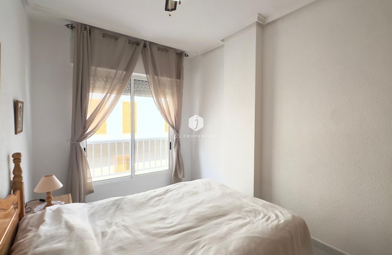 Resale - Apartment / flat -
Torrevieja - Acequion
