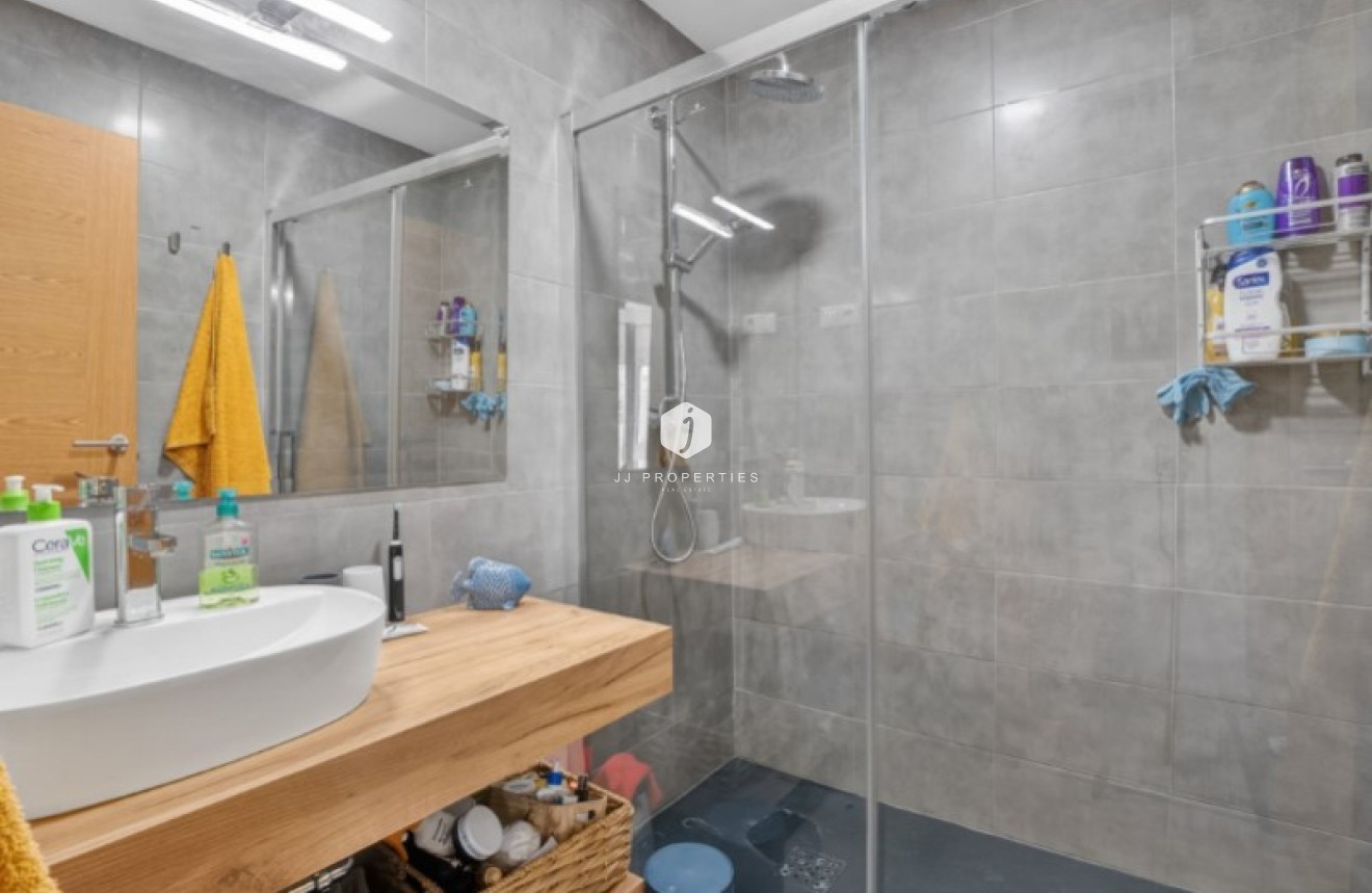 Resale - Villa -
Torrevieja - Costa Blanca