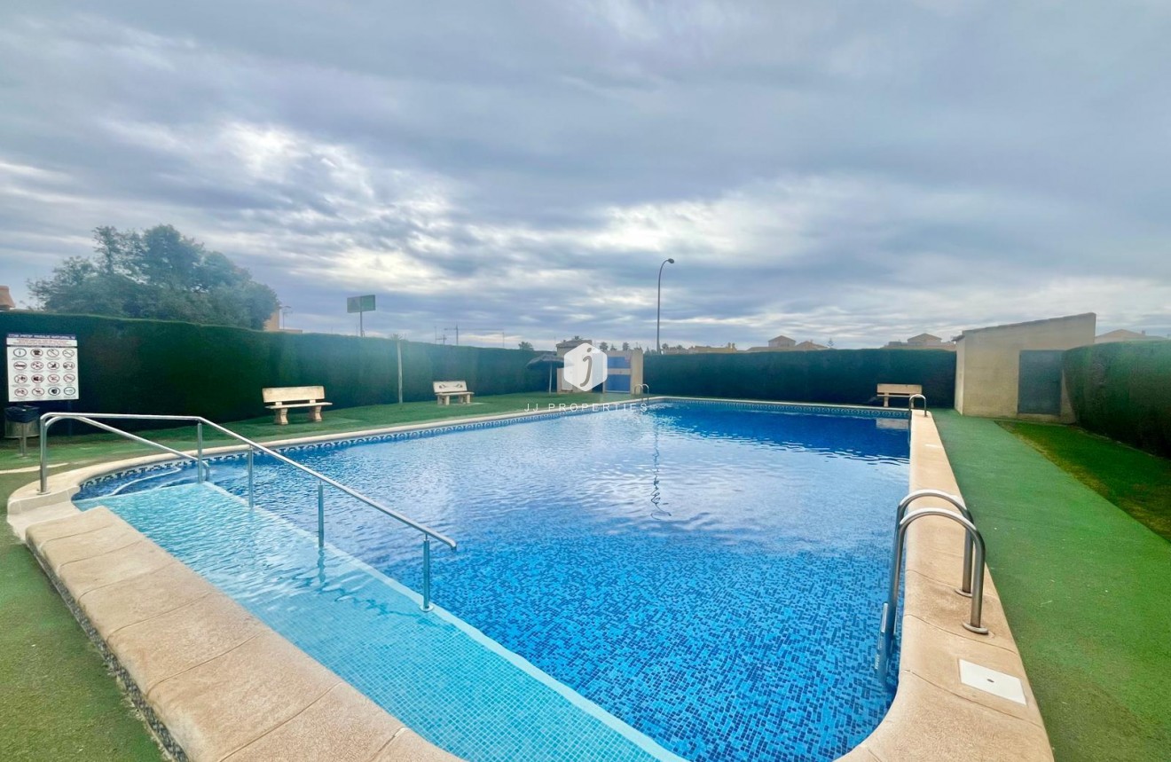 Resale - Bungalow -
Torrevieja - Paraje Natural