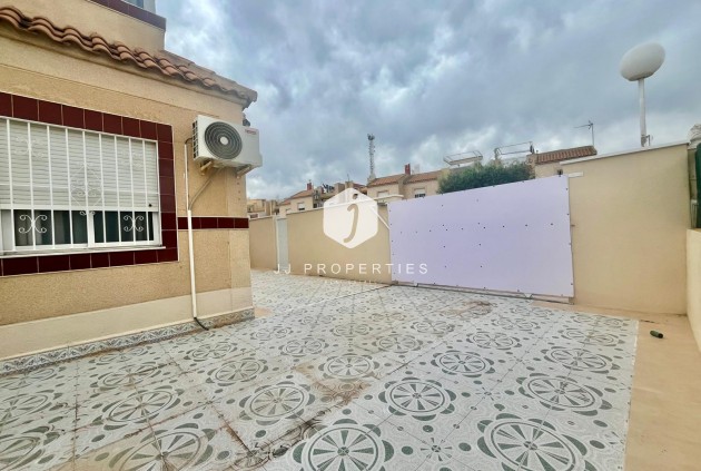 Resale - Bungalow -
Torrevieja - Paraje Natural