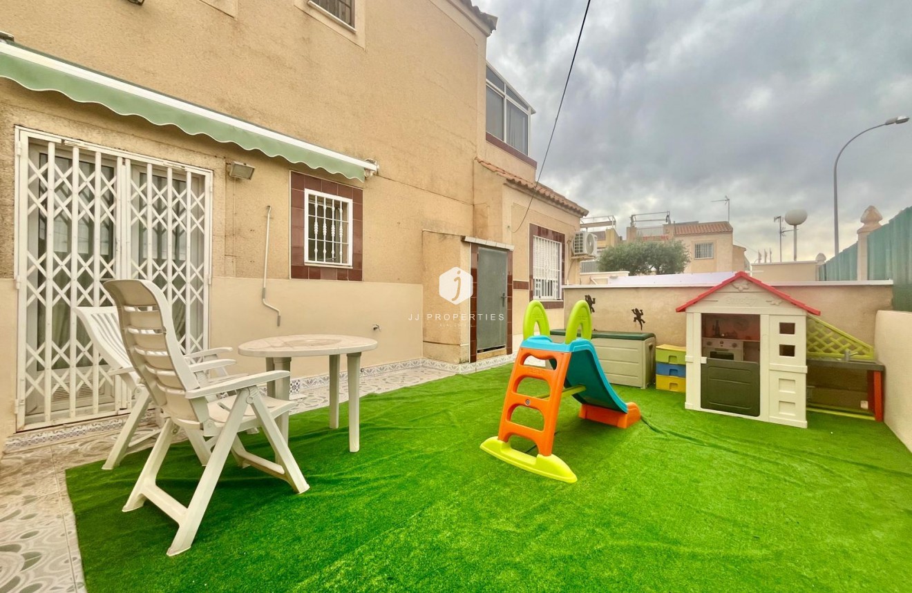 Resale - Bungalow -
Torrevieja - Paraje Natural