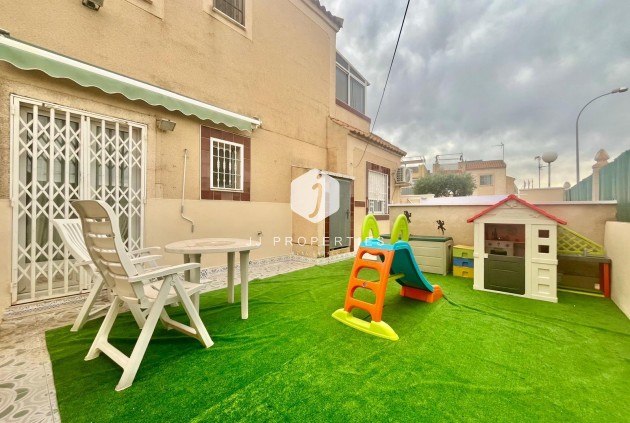 Resale - Bungalow -
Torrevieja - Paraje Natural