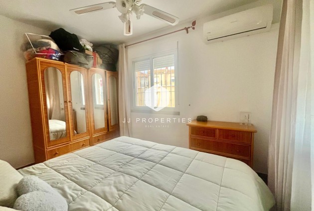 Resale - Bungalow -
Torrevieja - Paraje Natural