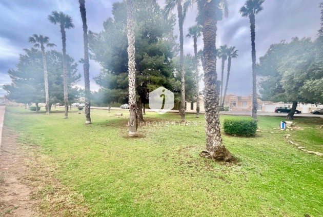 Resale - Bungalow -
Torrevieja - Paraje Natural