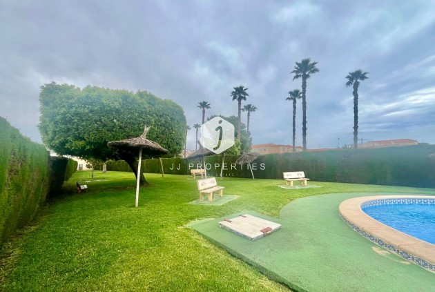 Resale - Bungalow -
Torrevieja - Paraje Natural