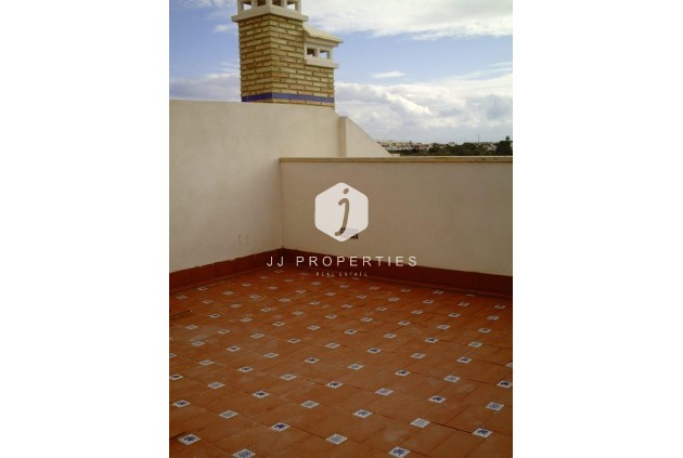 Resale - Chalet -
Orihuela Costa - PAU 8