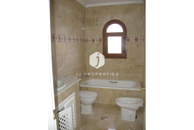 Resale - Chalet -
Orihuela Costa - PAU 8