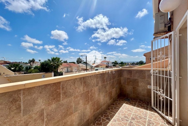Resale - Villa -
Torrevieja - San luis