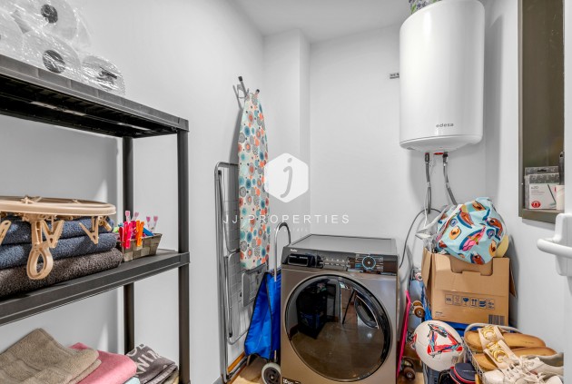 Resale - Apartment / flat -
Campoamor - Costa Blanca