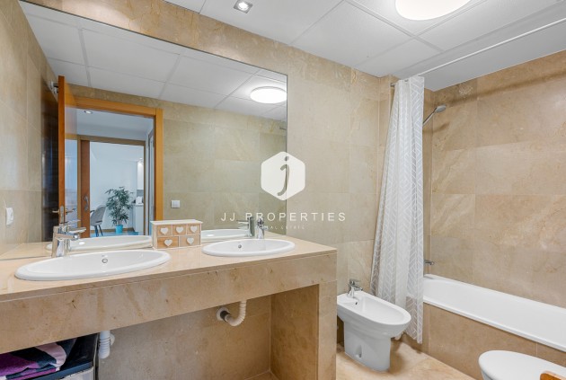 Resale - Apartment / flat -
Campoamor - Costa Blanca
