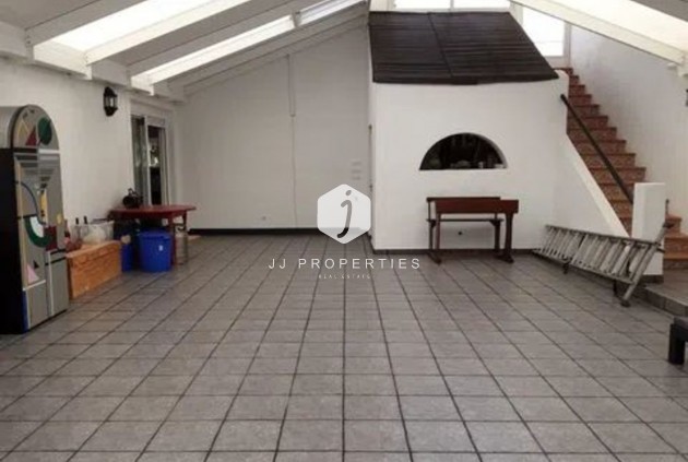 Resale - Villa -
San Miguel de Salinas - Inland