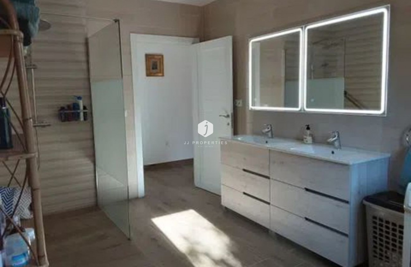 Resale - Villa -
San Miguel de Salinas - Inland