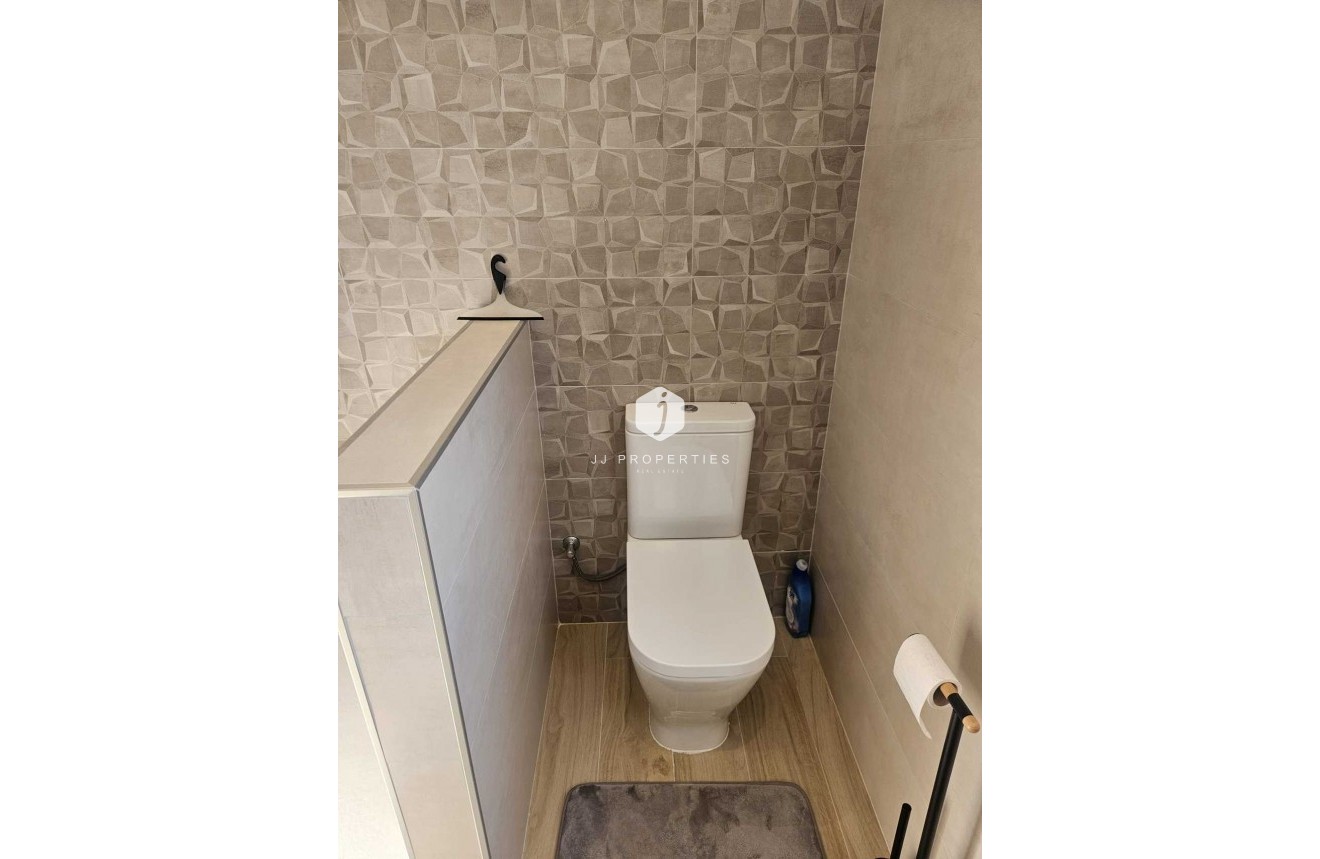 Resale - Villa -
Torrevieja - Costa Blanca