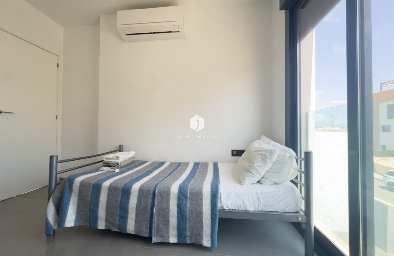 D'occasion - Appartement -
La Zenia - Costa Blanca