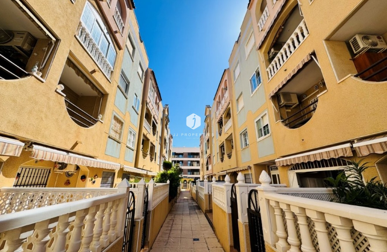 D'occasion - Appartement -
La Mata - Costa Blanca