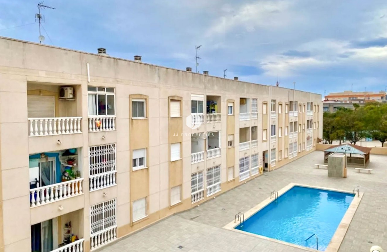 D'occasion - Appartement -
Torrevieja - Costa Blanca
