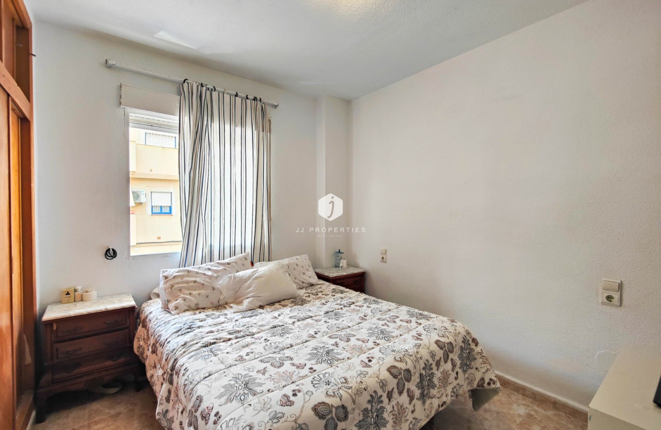 D'occasion - Appartement -
Torrevieja - Costa Blanca