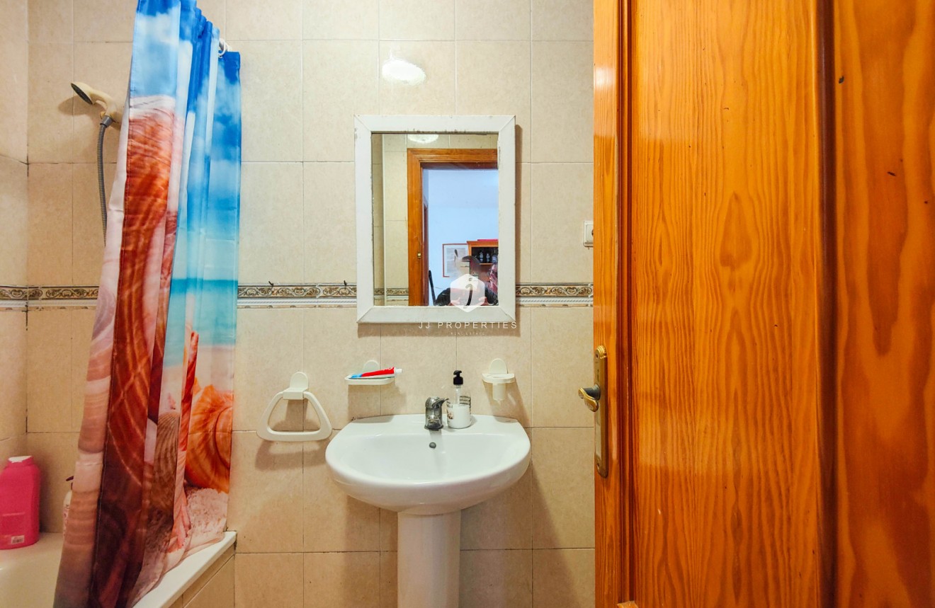 D'occasion - Appartement -
Torrevieja - Costa Blanca