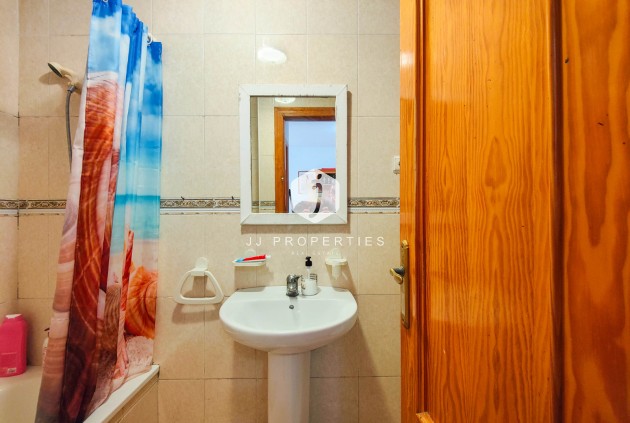 D'occasion - Appartement -
Torrevieja - Costa Blanca