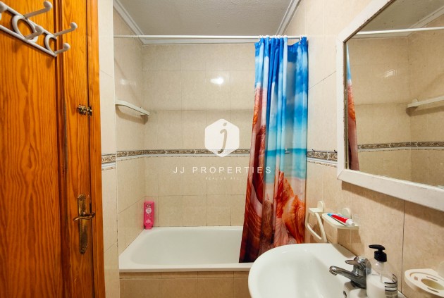 D'occasion - Appartement -
Torrevieja - Costa Blanca