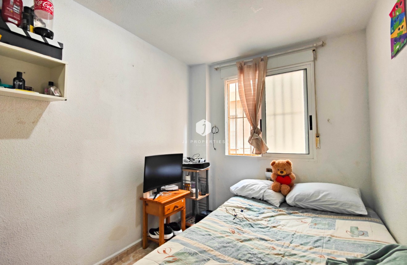 D'occasion - Appartement -
Torrevieja - Costa Blanca