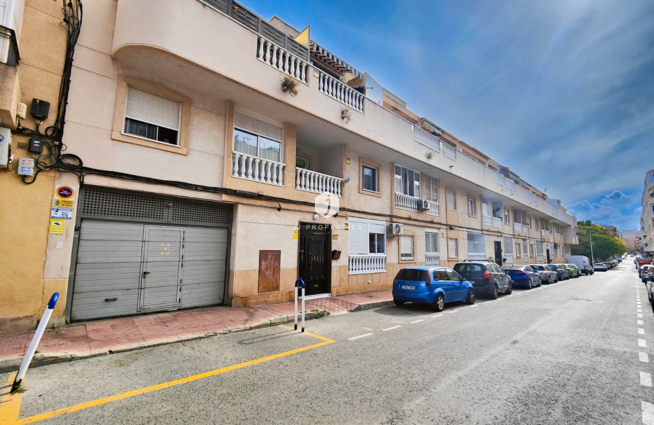 D'occasion - Appartement -
Torrevieja - Costa Blanca