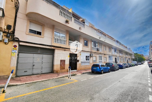 D'occasion - Appartement -
Torrevieja - Costa Blanca