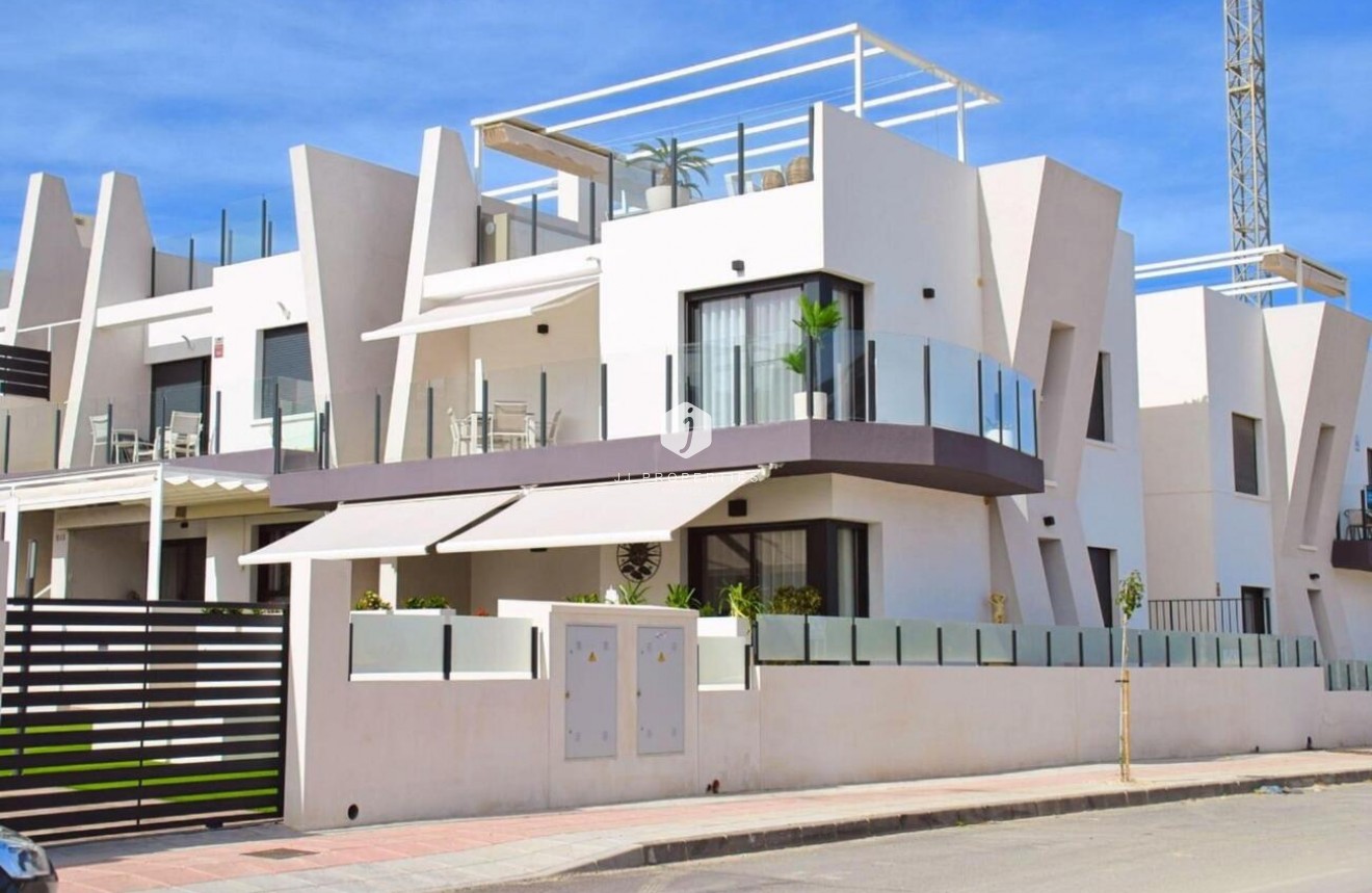 D'occasion - Attique -
San Miguel de Salinas - Costa Blanca