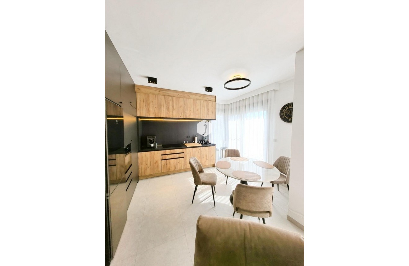 D'occasion - Attique -
San Miguel de Salinas - Costa Blanca