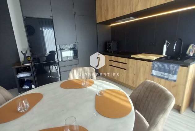 D'occasion - Attique -
San Miguel de Salinas - Costa Blanca