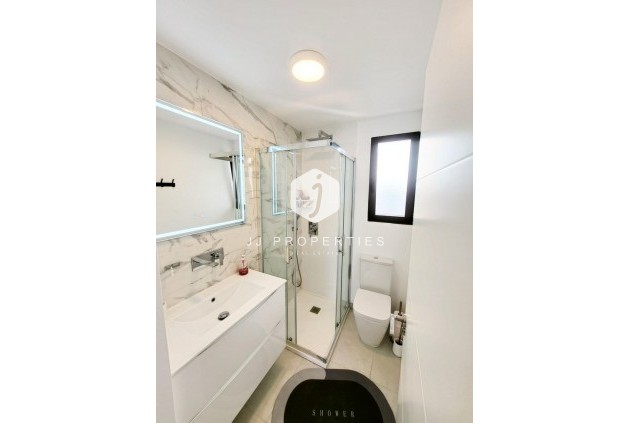 D'occasion - Attique -
San Miguel de Salinas - Costa Blanca