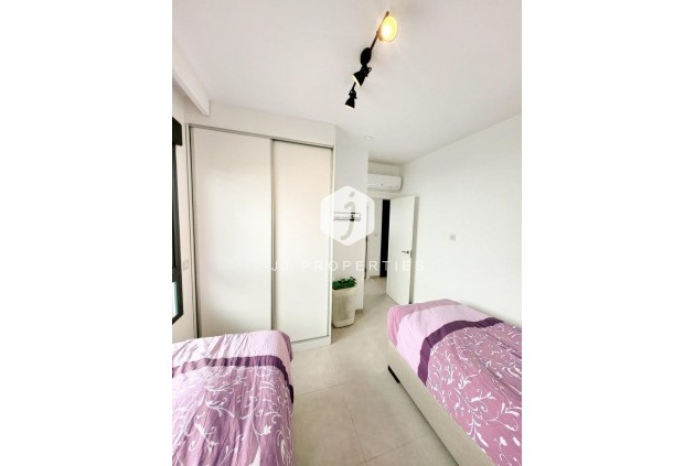 D'occasion - Attique -
San Miguel de Salinas - Costa Blanca