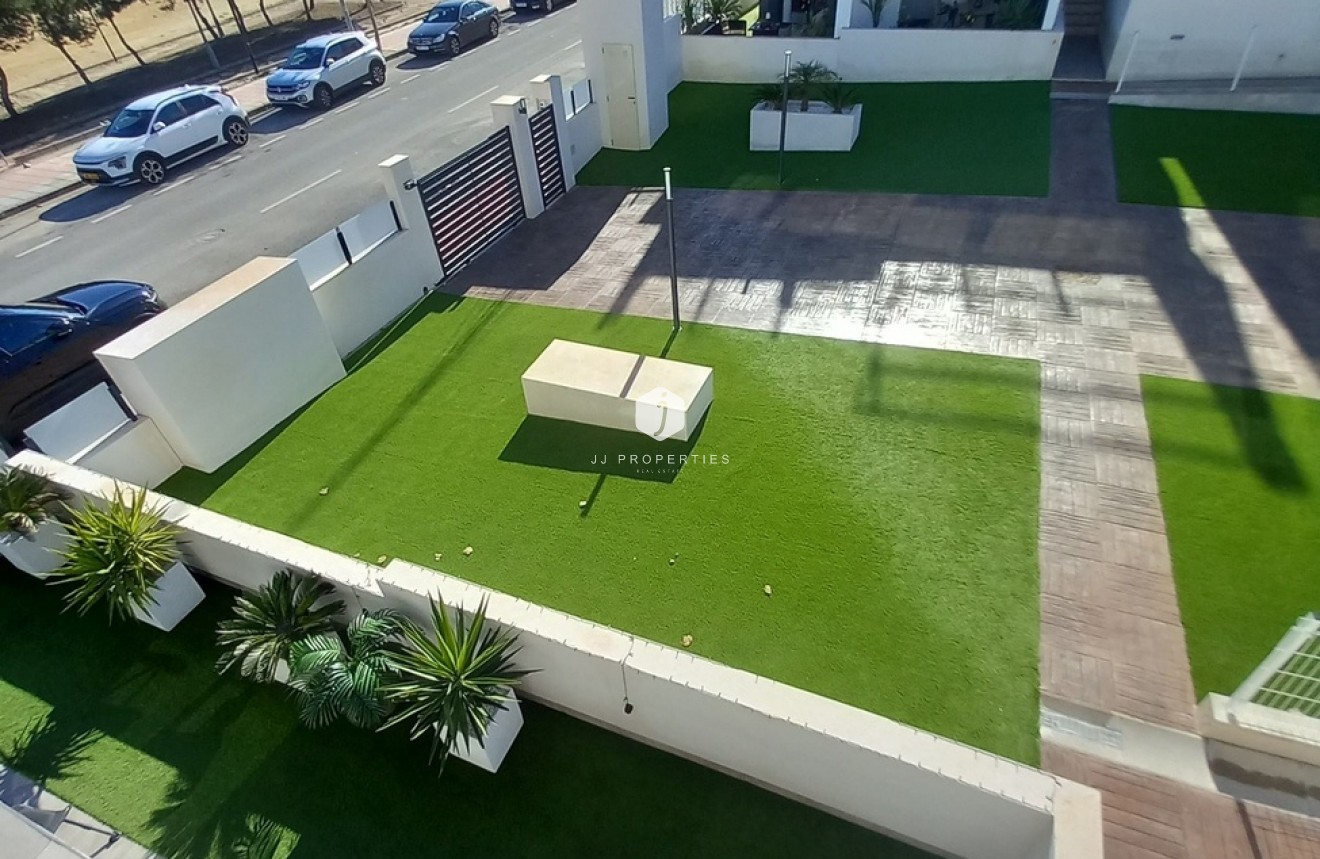 D'occasion - Attique -
San Miguel de Salinas - Costa Blanca