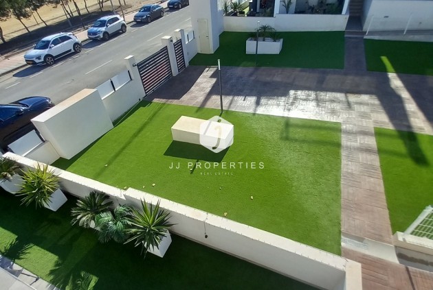 D'occasion - Attique -
San Miguel de Salinas - Costa Blanca