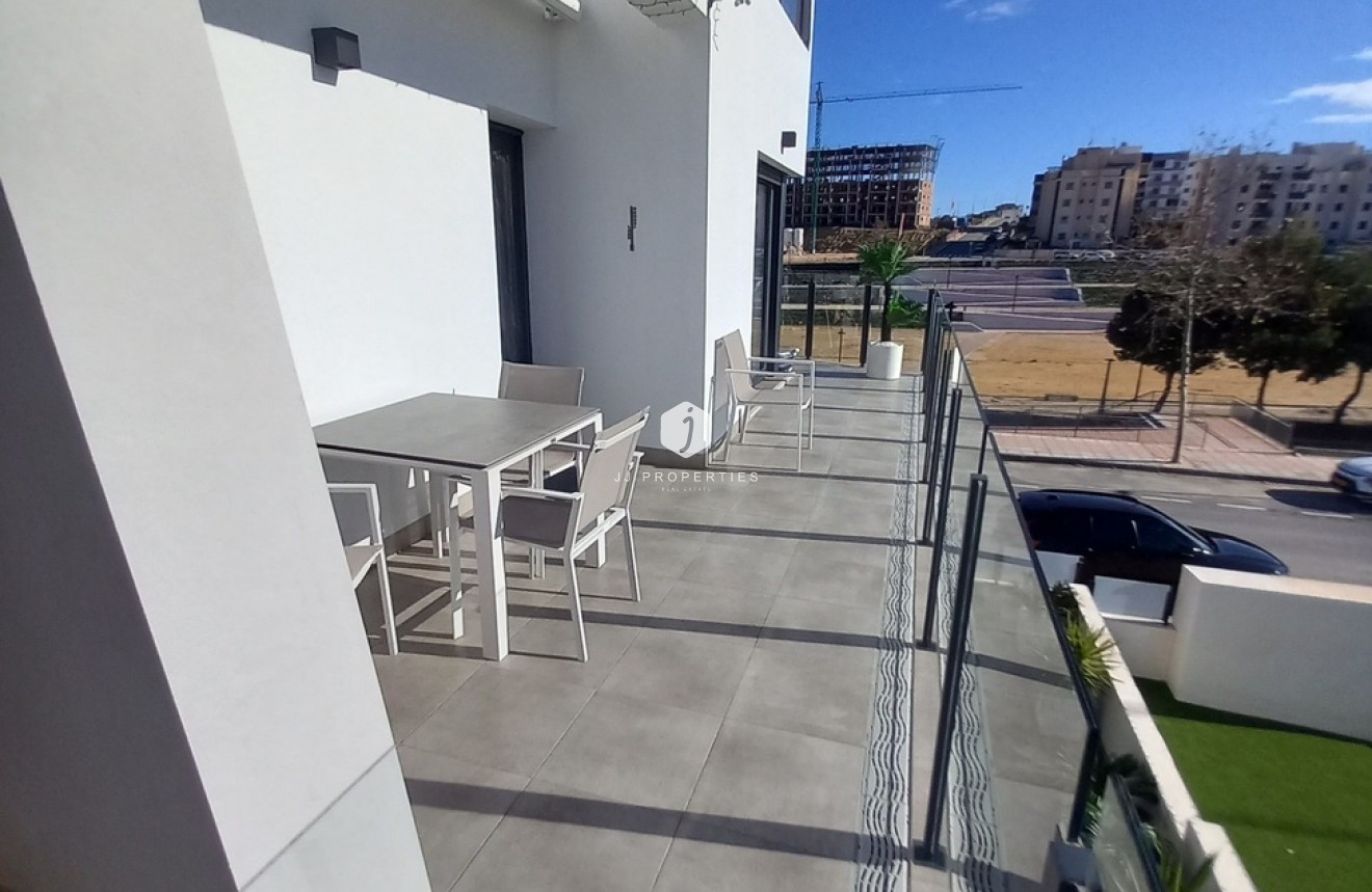 D'occasion - Attique -
San Miguel de Salinas - Costa Blanca
