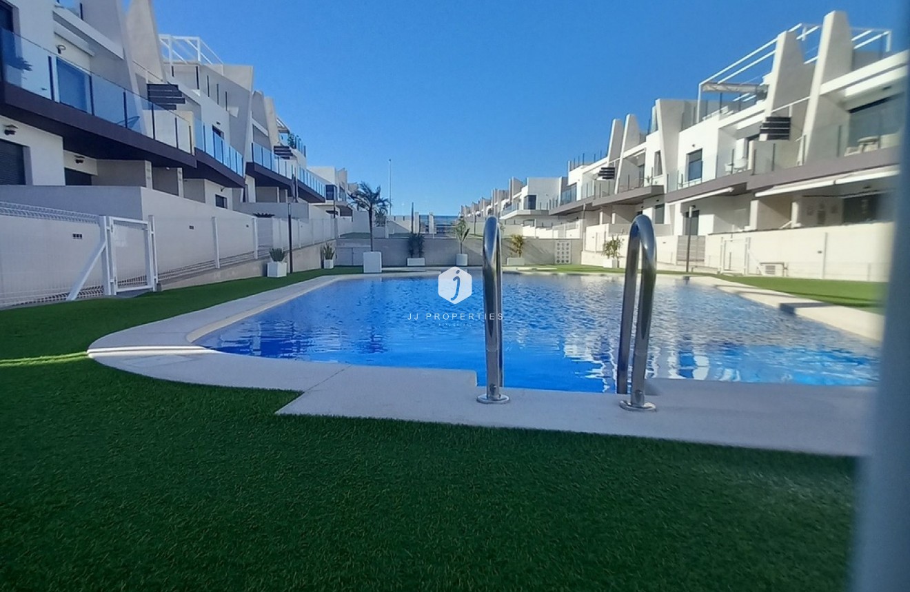 D'occasion - Attique -
San Miguel de Salinas - Costa Blanca