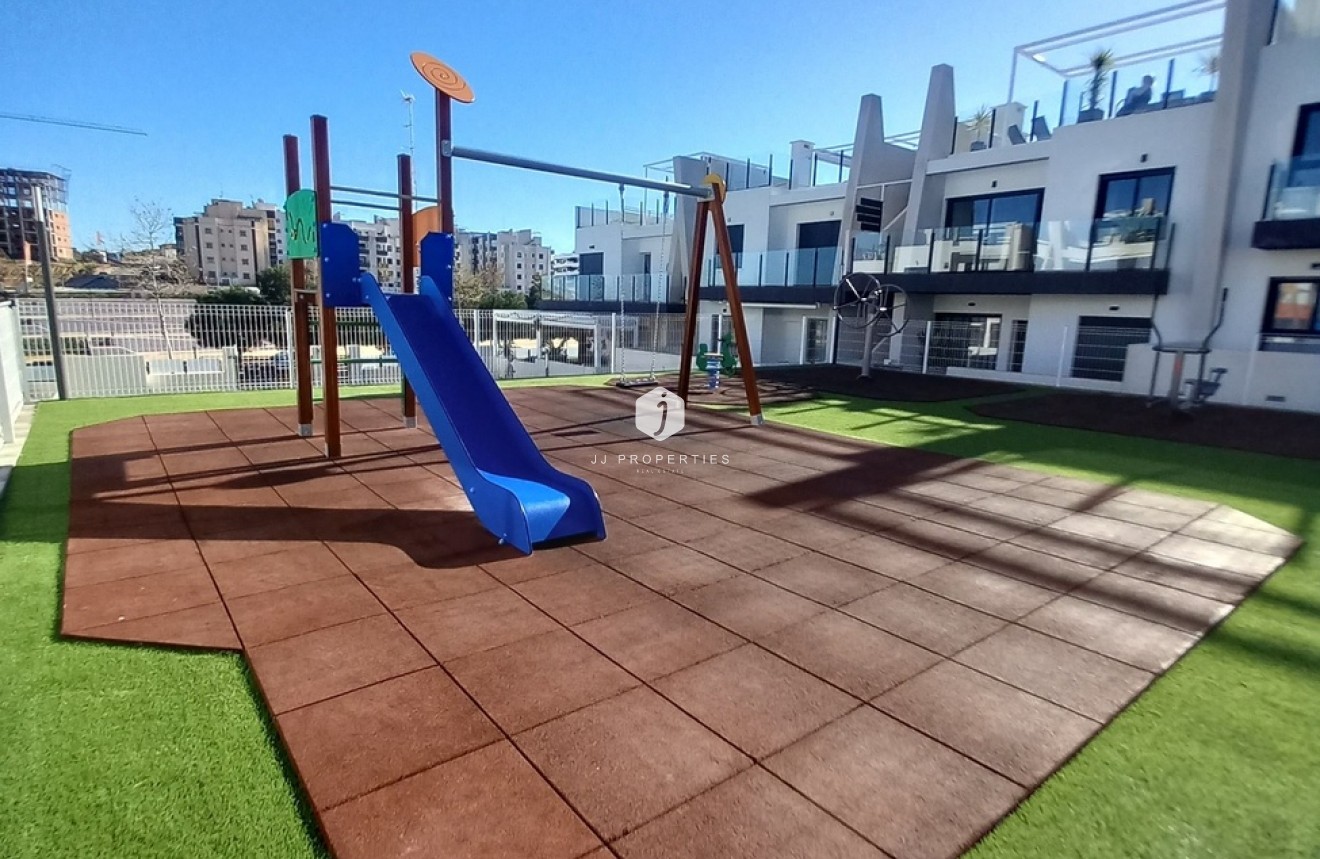 D'occasion - Attique -
San Miguel de Salinas - Costa Blanca