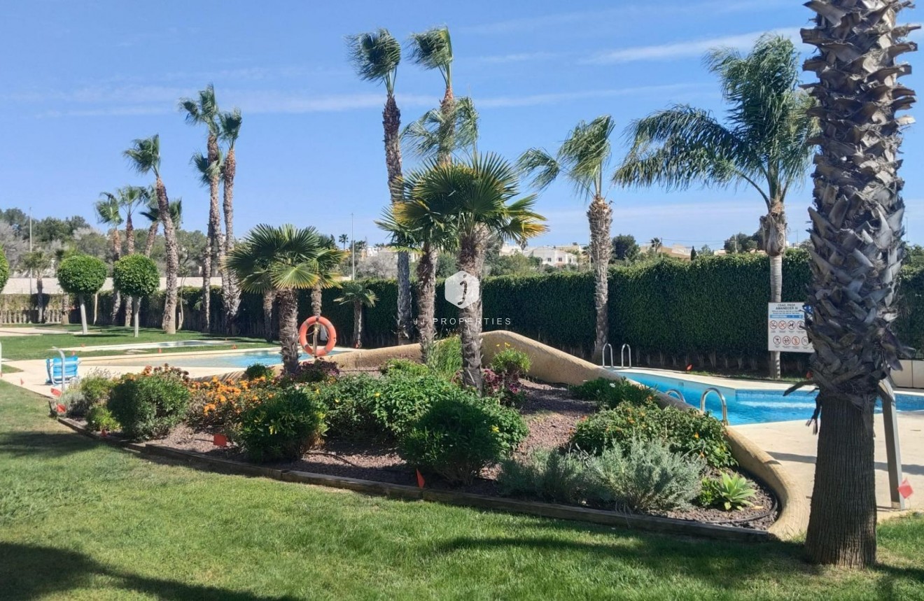 D'occasion - Appartement -
Orihuela Costa - PAU 8