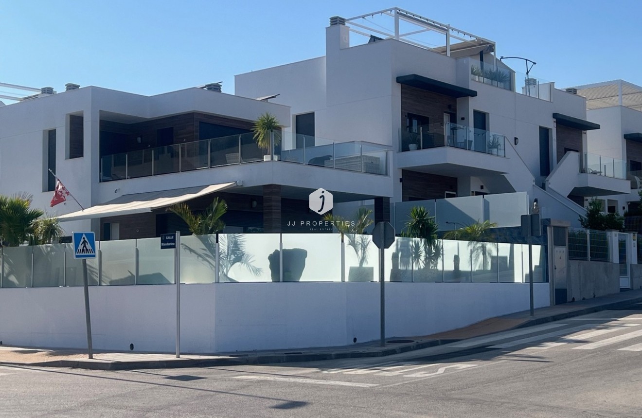 D'occasion - Villa -
Los Montesinos - Costa Blanca
