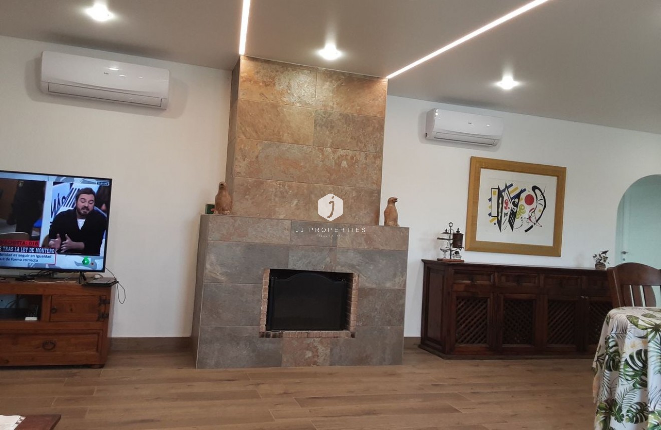 D'occasion - Villa -
San Miguel de Salinas - Inland