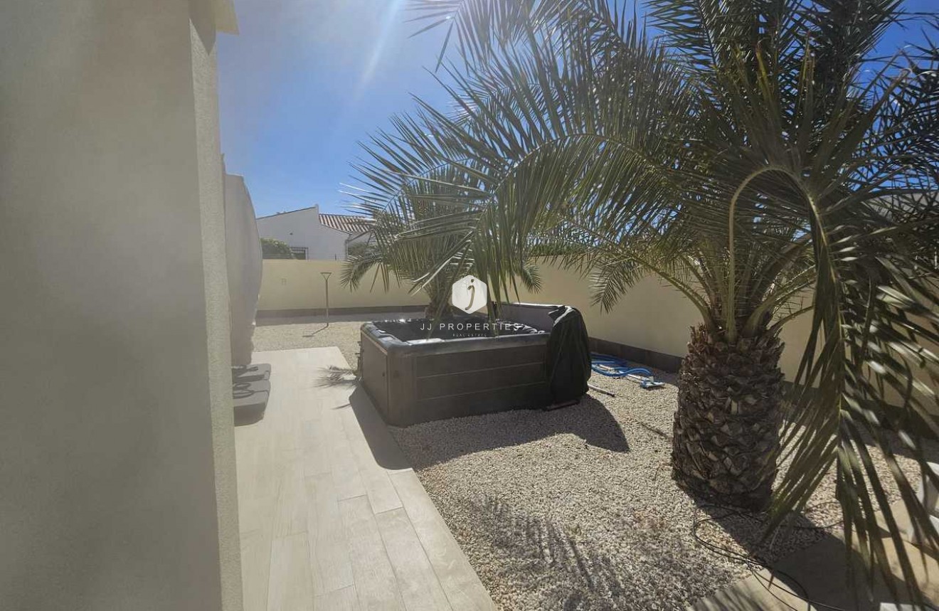 D'occasion - Villa -
Torrevieja - Costa Blanca