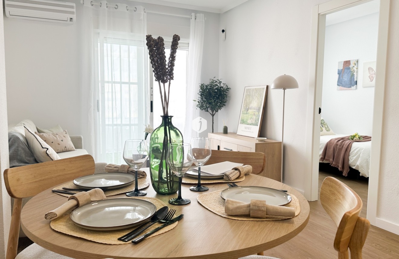 Resale - Apartment / flat -
Orihuela Costa - Costa Blanca