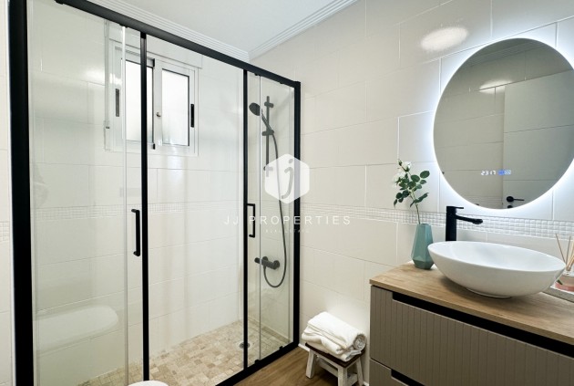 Resale - Apartment / flat -
Orihuela Costa - Costa Blanca