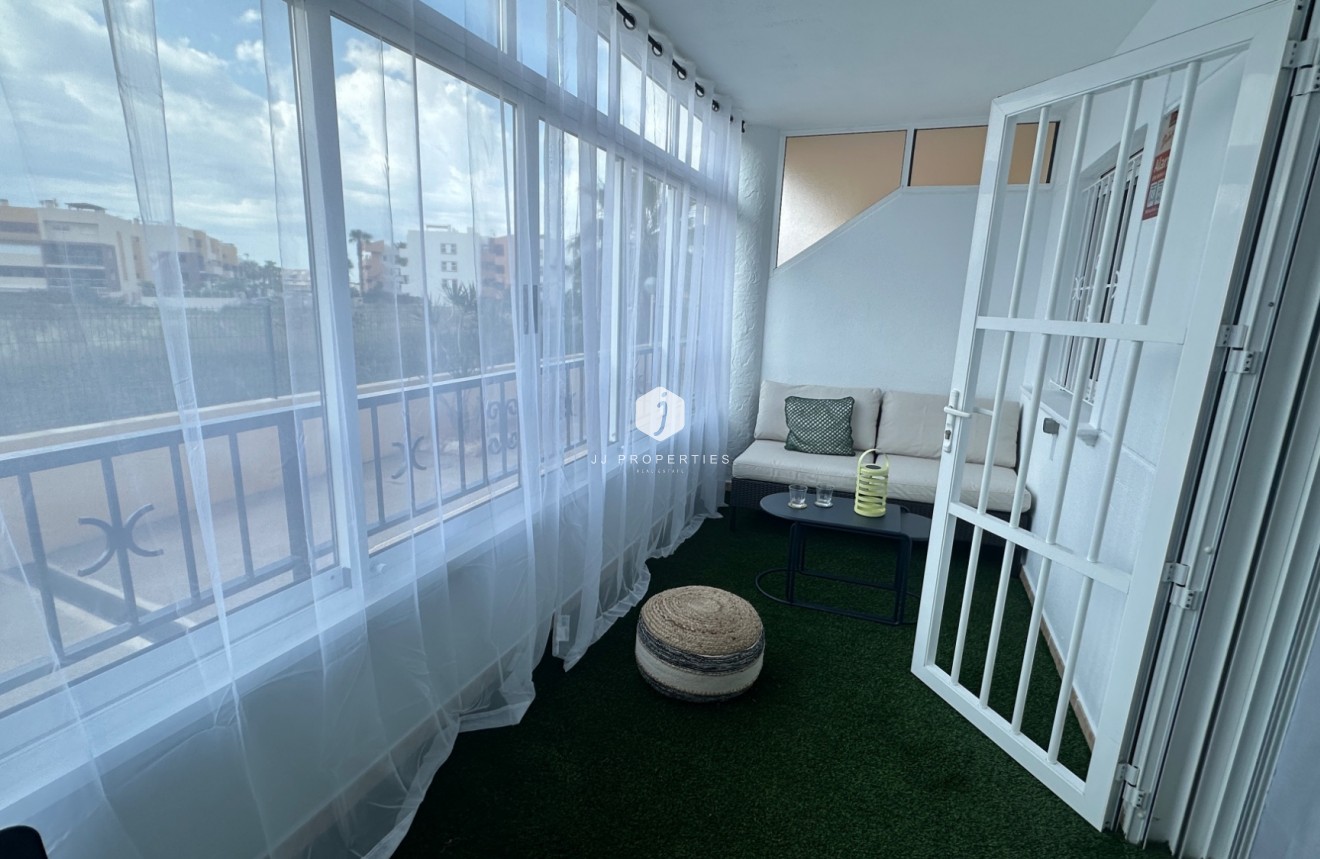 Resale - Apartment / flat -
Orihuela Costa - Costa Blanca