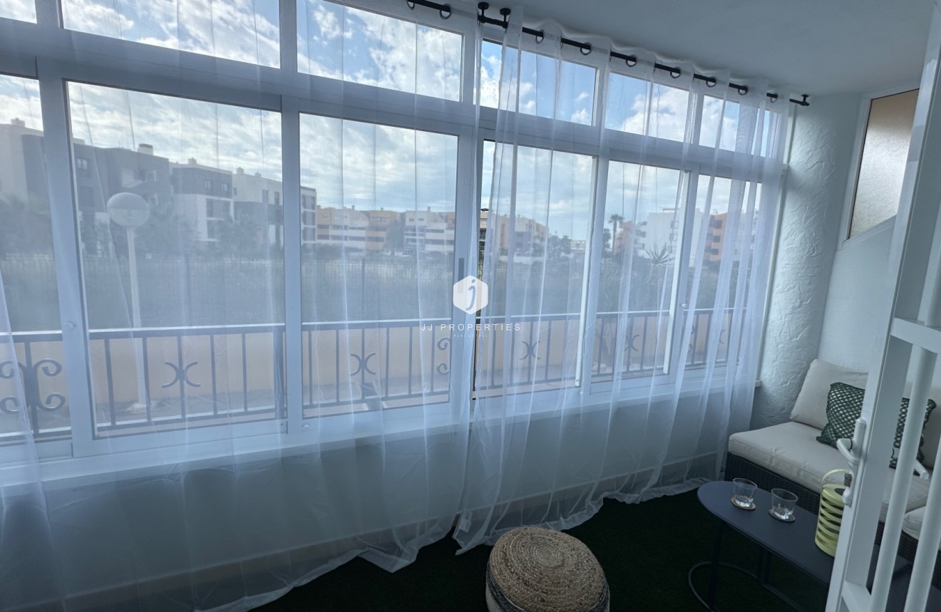 Resale - Apartment / flat -
Orihuela Costa - Costa Blanca