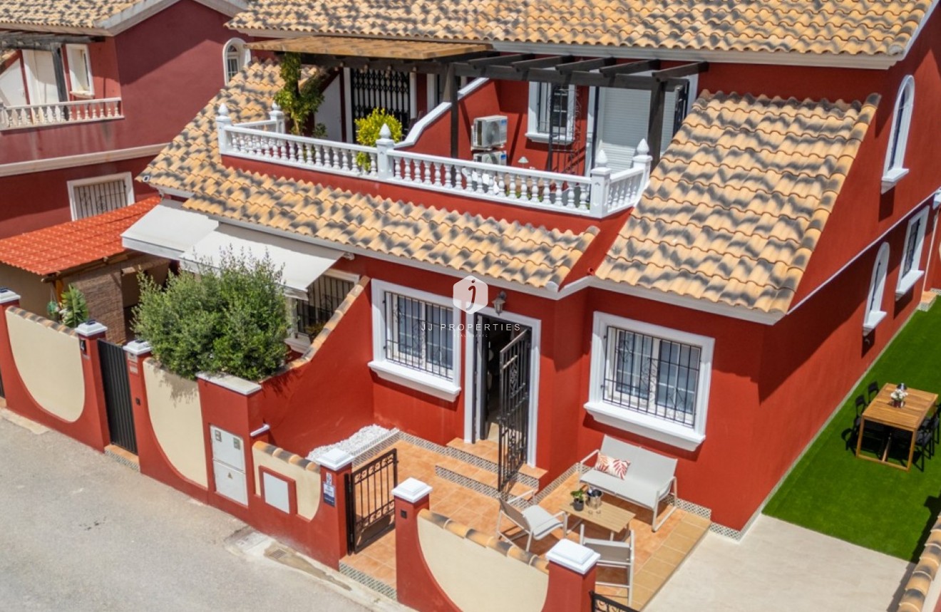 D'occasion - Villa -
Orihuela Costa - Costa Blanca