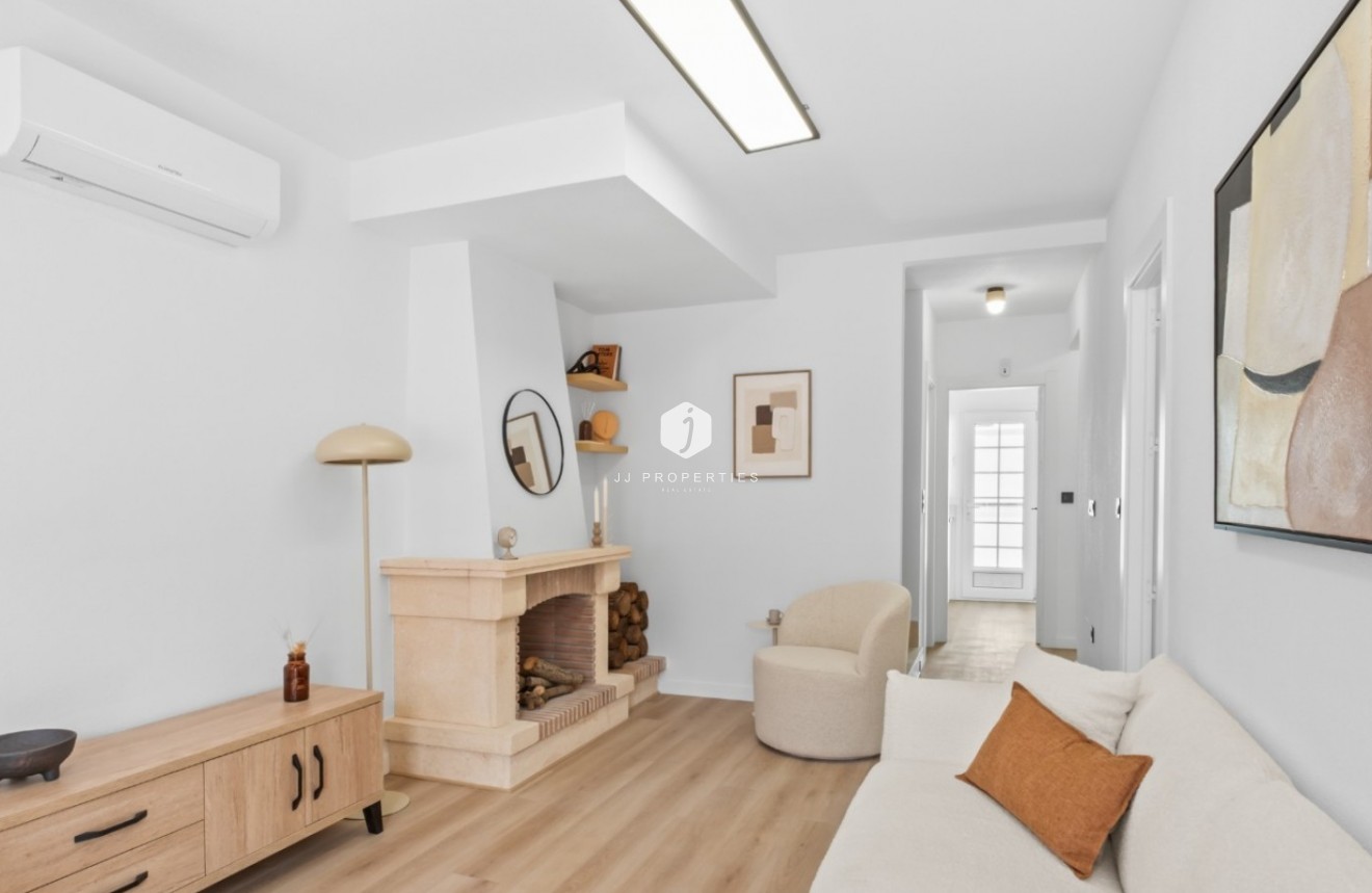 D'occasion - Villa -
Orihuela Costa - Costa Blanca