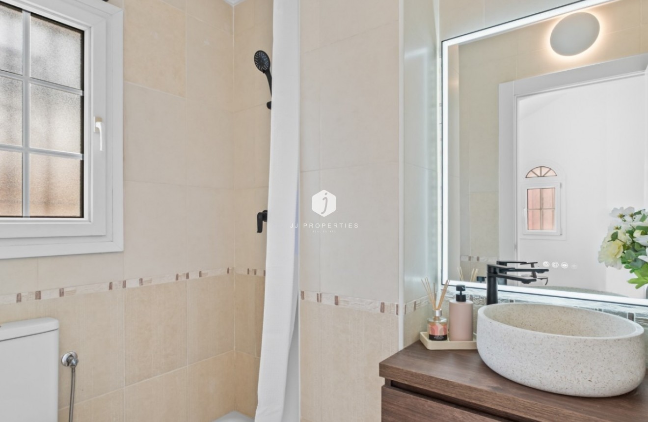 D'occasion - Villa -
Orihuela Costa - Costa Blanca