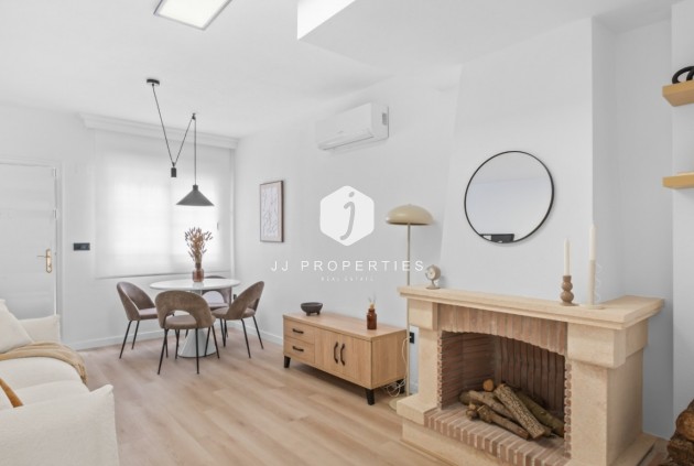 D'occasion - Villa -
Orihuela Costa - Costa Blanca